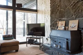 Relaxing Central Flagstaff Homebase with AC - Image 3