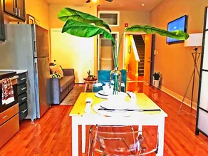 *Chic Downtown Studio! 4 Min Walk to Inner Harbor* - Image 3