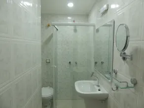 Flat no Centro - Cond. Ajuricaba - Image 2