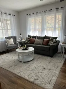Bird’s Eye View -cozy cottage w/ screened in porch - Image 3