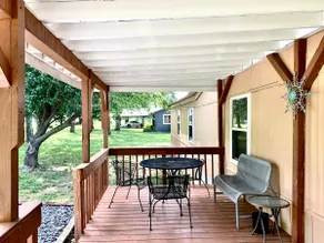 Gene's Retreat, charming lakeside 3 bed 2 bath peaceful home near Ft Gibson Lake - Image 3
