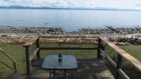 Beach front house with guest cabin! - Image 4