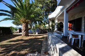 Beachfront: Apartment Ante - Image 5
