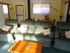 Stewarts Bay Lodge - Image 2