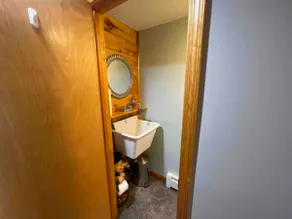Lovely one bedroom apartment with own entrance - Image 5