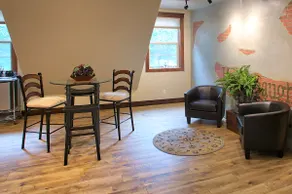 2-Bdrm Suite: Near dwntwn, BSU, I-84, & airport! - Image 5