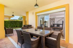 FAIRWAY VILLA SAN ROQUE - Image 4