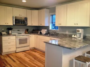 Charming Southampton Home - Image 4