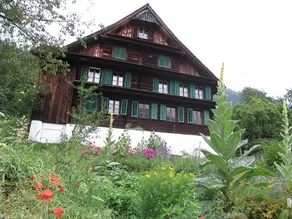 Farmhouse with fantastic lake view - Image 3