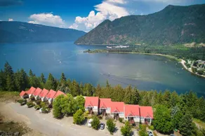 Best views in all of Sicamous! - Image 3