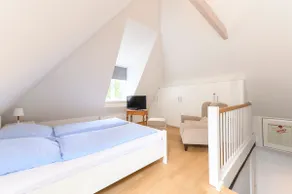Apt. 1 Old Town Apartment with Garden - 24h Check-In - Image 5