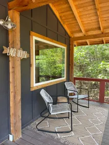 The Little Lake Shack- Pet Friendly Treehouse Cabin - Image 5