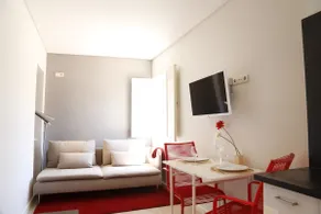 Ribeira Cinema Apartments - Image 2