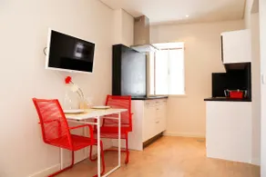 Ribeira Cinema Apartments - Image 3