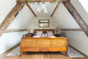 Tudor Cottage - Image 3