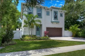 Gorgeous Home w/ Huge Salt-Water POOL & SPA - Image 2