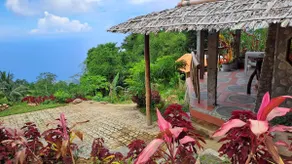 Eco-Farm Romantic Chalet with Starlink at 700 masl - Image 5