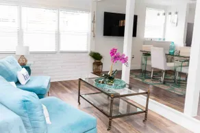 Stylish Beach House  - Image 4
