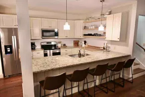 Charming Cottage w/pond - 20 min to Stowe! - Image 4