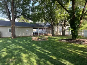 Hunting Lodge Getaway with Plenty of Room - Image 2