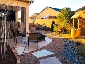 Entire House W. Hot Tub & Movie Theatre - Image 2