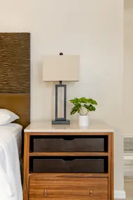 Picturesque Views from a Lakefront Condo - Image 4