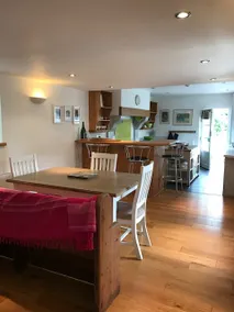 3 bedroom, peaceful, secluded, & large garden - Image 2