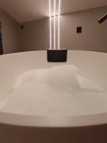 Le Milan Royal – Luxurious suite with sauna and hot tub - Image 4