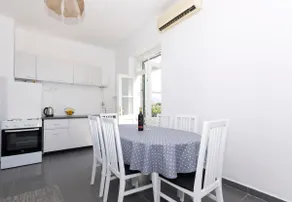 Apartment Mario - Image 5