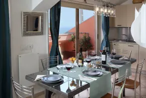 ‘Taormina Center Suite’ Apartment with Wi-Fi and Air Conditioning - Image 4