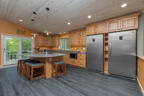Sasquatch Lodge Vacation Home - Image 3