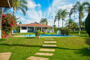 Farmhouse with Swimming Pool, Jacuzzi, Barbecue Pit and Court - Image 4