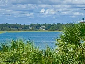 Lagoon North-Quiet Street -Quick Walk to the Beach - Image 4
