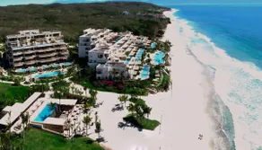 Beachfront 5BR penthouse: Chef, Pool @veneros mita - Image 3