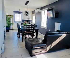 Spacious 4BRs/2Baths with private parking and patio! - Image 5