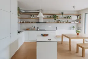 ♡ Family Apartment, 3 Bedrooms, Parking, Top Area - Image 2