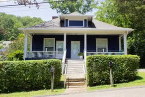 Cozy Blue Bungalow - Walk to Dining & Trails | A - Image 2