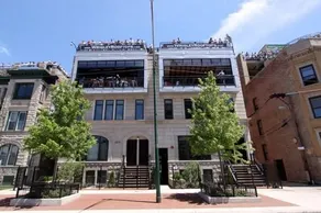Wrigleyville Inn, schönes modernes 1 Schlafzimmer, nur wenige Schritte vom Wrigley Field entfernt - Image 4