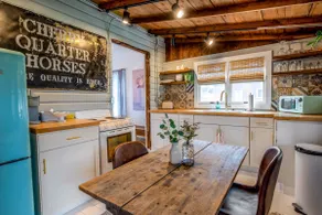 Little Pink Barn house - Image 2