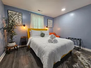 Country Chic Martinsville Home - Image 5