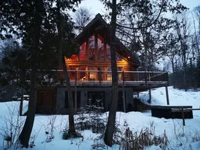 Waterfront cottage with HOT TUB – Mont Tremblant - Image 3