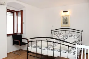 Apartment in stone house on seaside - Image 3