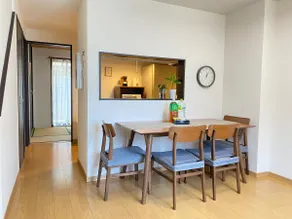Entire legal homestay next to JR Nijo station, 4 bedrooms, 3 bathrooms, 2 baths, 1 backyard - Image 3