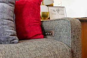 ⭐️ Modern Spacious Apartment Downtown TR, Sleeps 6 - Image 5