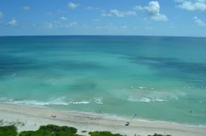 New 16th Floor Beachfront 180º Oceanview Apartment - Image 2
