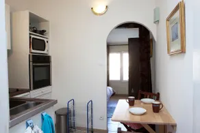 Studio Apartment in our maison vigneronne - Image 2