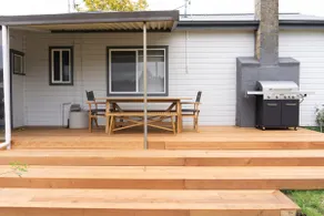 Walk to Bike Park | Cosy Cottage + Fire & Deck - Image 4