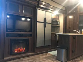 Glamping In Gruene - Image 3