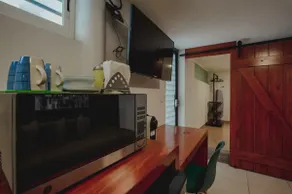 Comfort Loft, 5 min to Poliforum, A/C, Ground Floor - Image 4