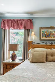 Beautiful Spanish Manor w/ Pool and Amazing location in Historic Carthay Circle - Image 2